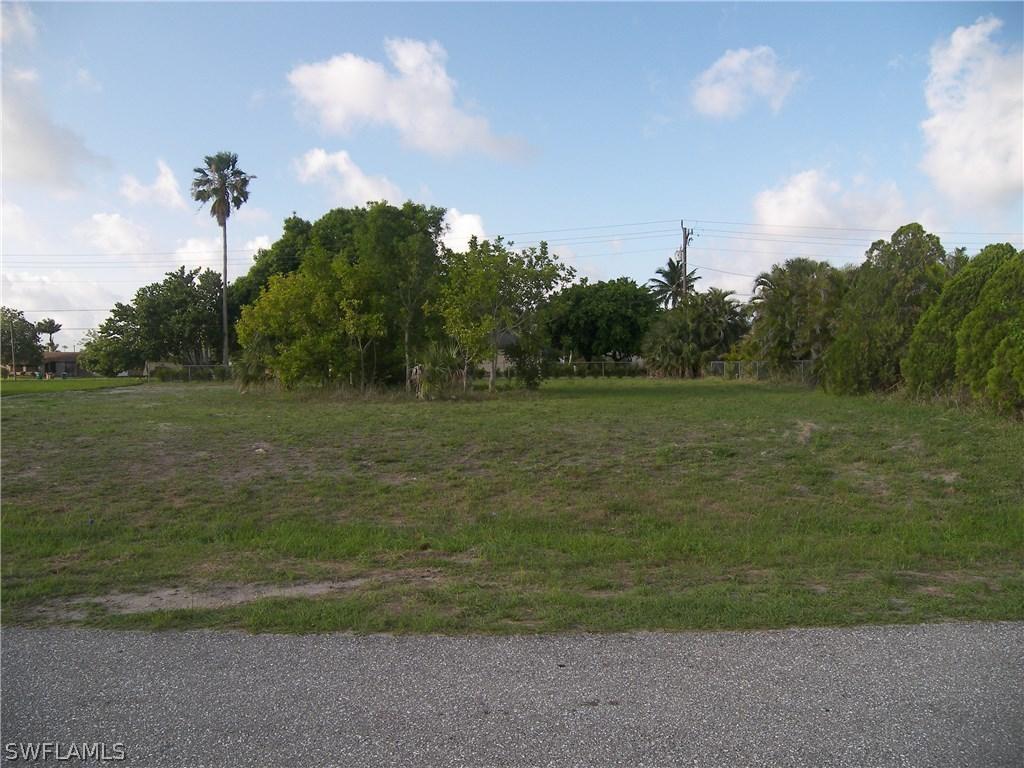 920 SE 26th St., Cape Coral, FL 33904