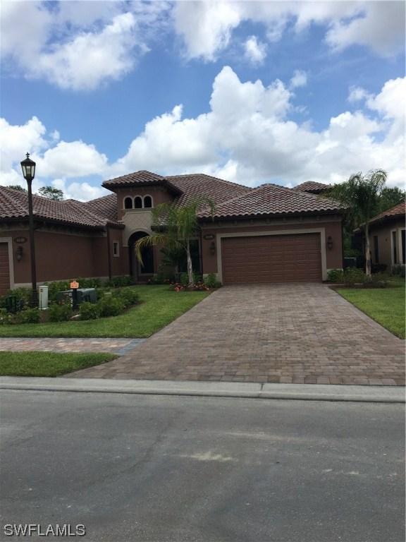 6644 Roma Way, Naples, FL 34113