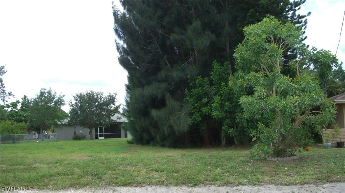 1214 SE 18th Ter., Cape Coral, FL 33990