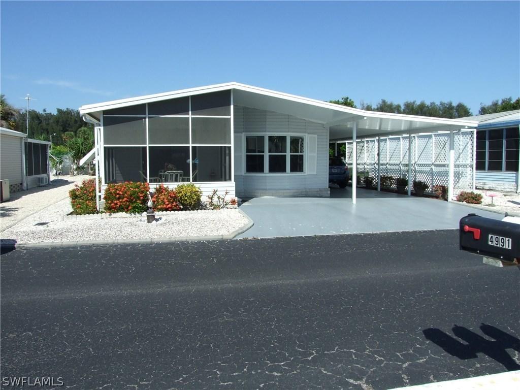 4995 Gulfgate Ln., St James City, FL 33956