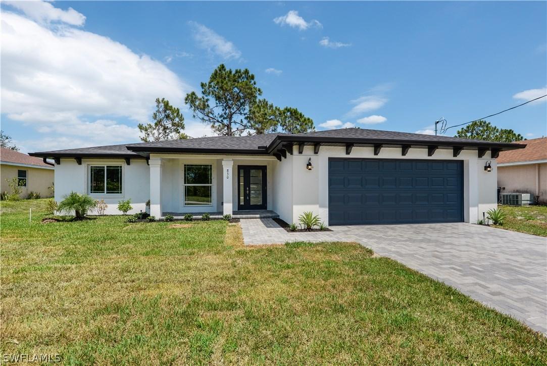 830 Angelo Ave., Lehigh Acres, FL 33971