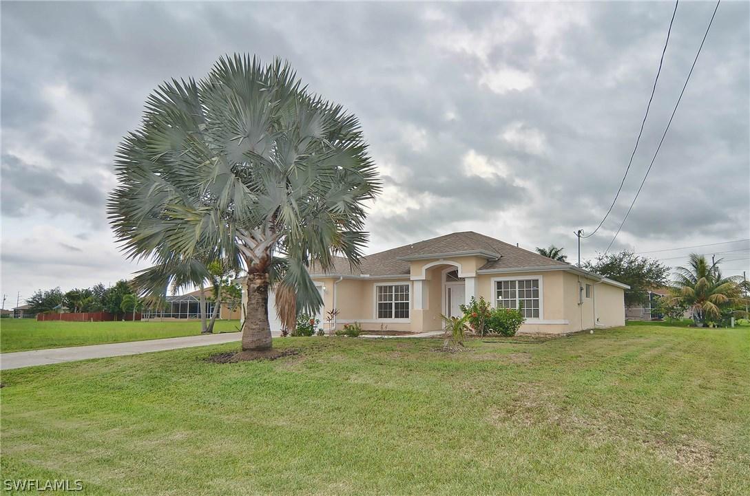 2216 NW 9th St., Cape Coral, FL 33993