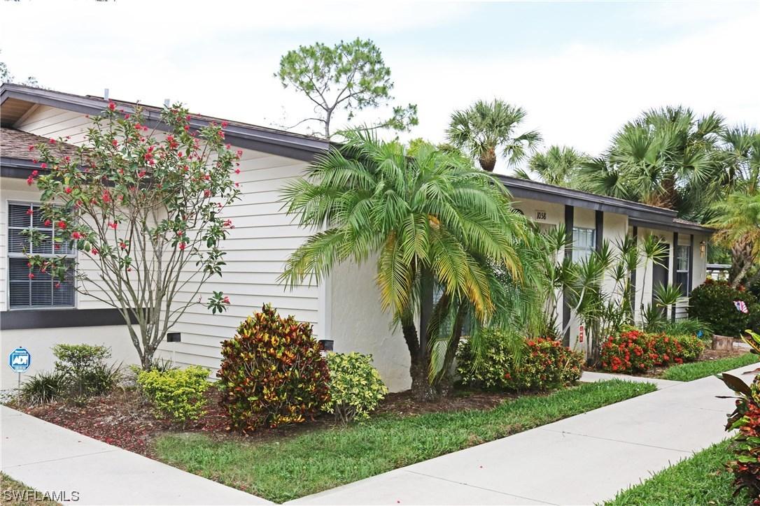 1058 Pine Isle Ln., Naples, FL 34112