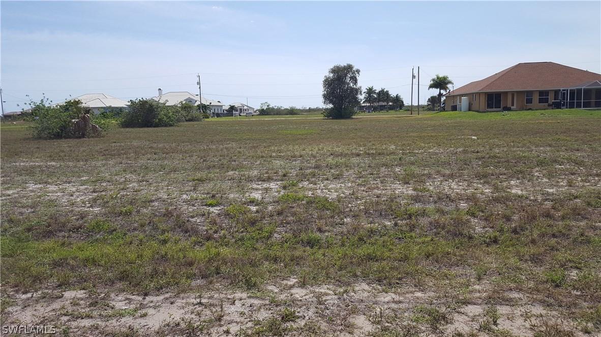 1702 NW 42nd Pl., Cape Coral, FL 33993