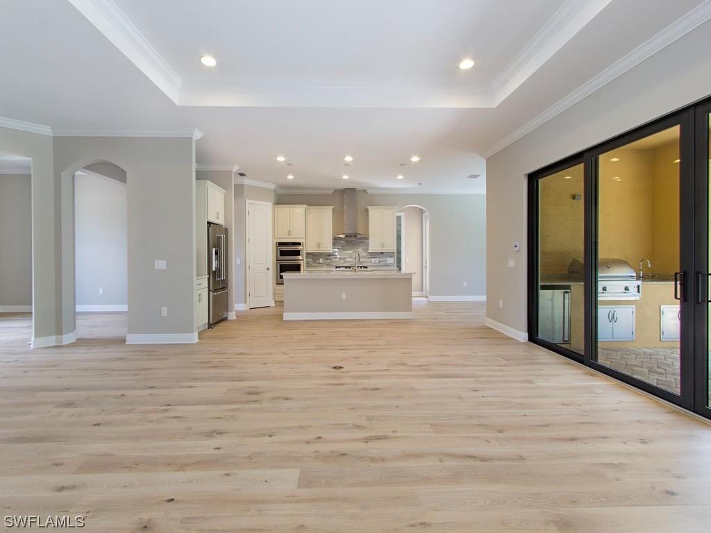 2314 Somerset Pl., Naples, FL 34120