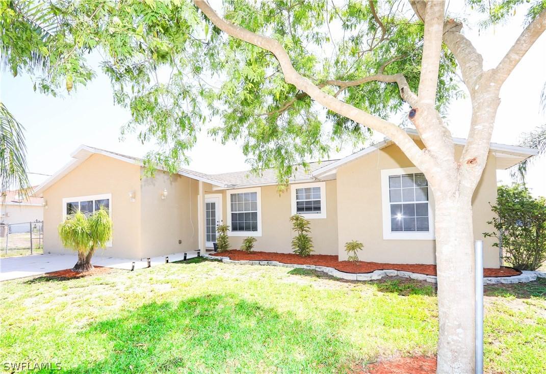 1026 Albert Ave., Lehigh Acres, FL 33971