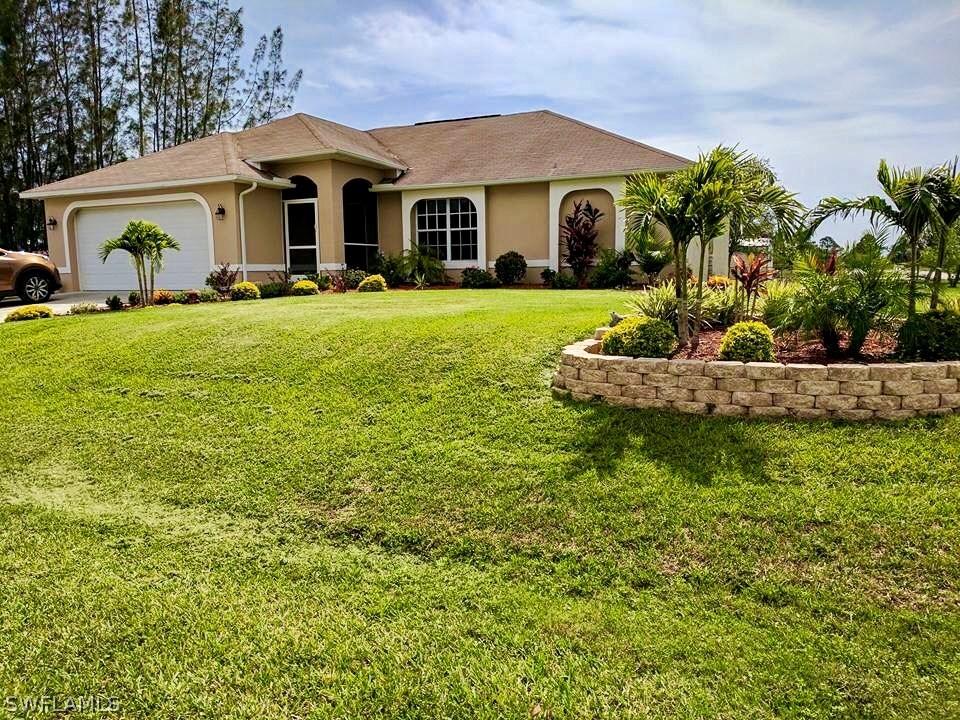 3028 NE 2nd Pl., Cape Coral, FL 33909