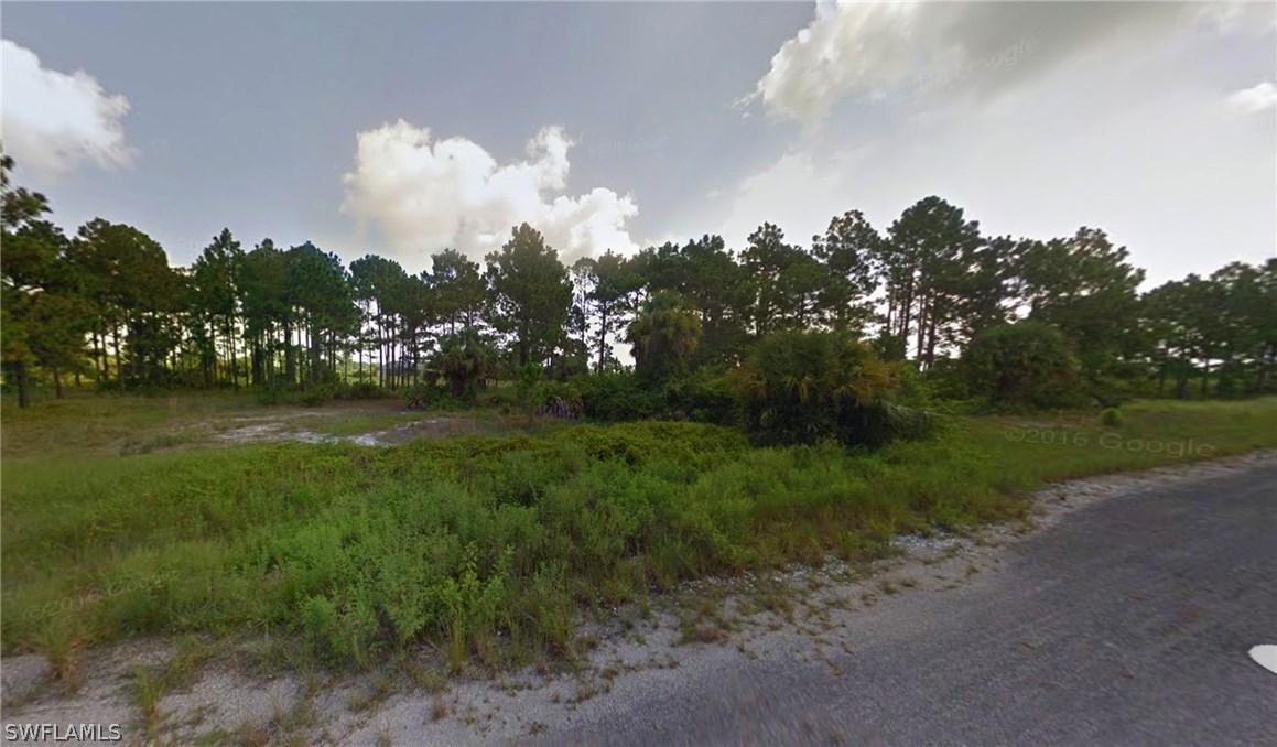 1239 Gennaio St., Lehigh Acres, FL 33974