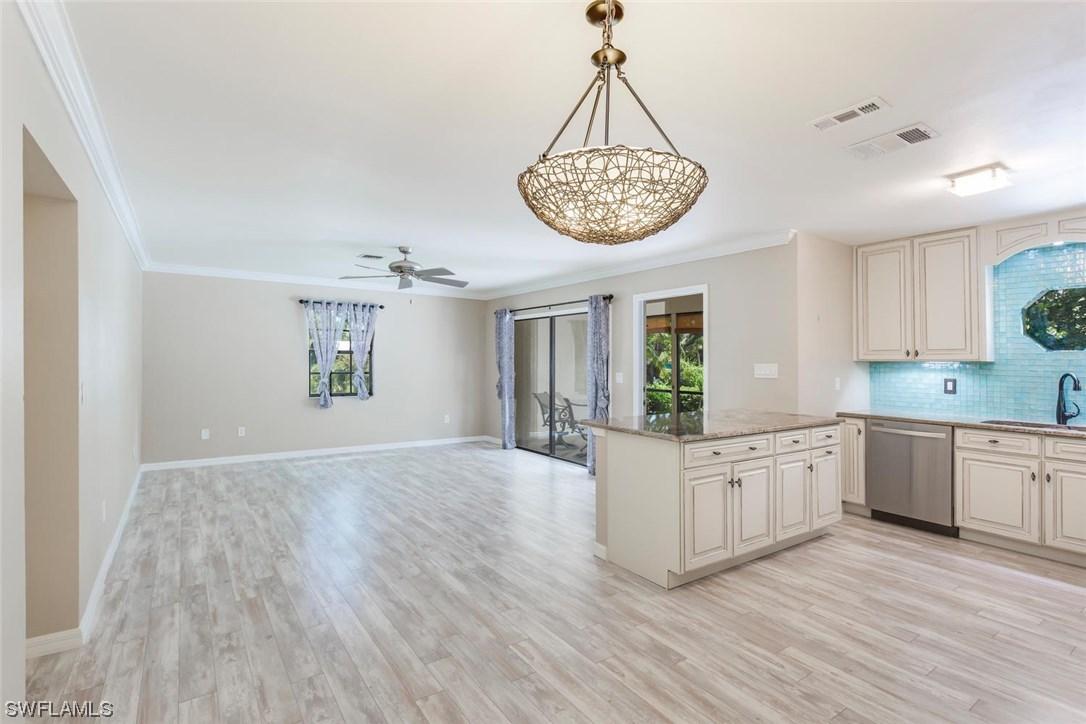 1625 Chesapeake Ave. #101, Naples, FL 34102