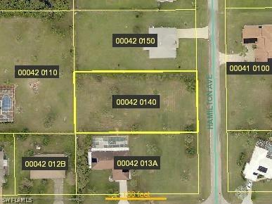 703 Hamilton Ave., Lehigh Acres, FL 33972