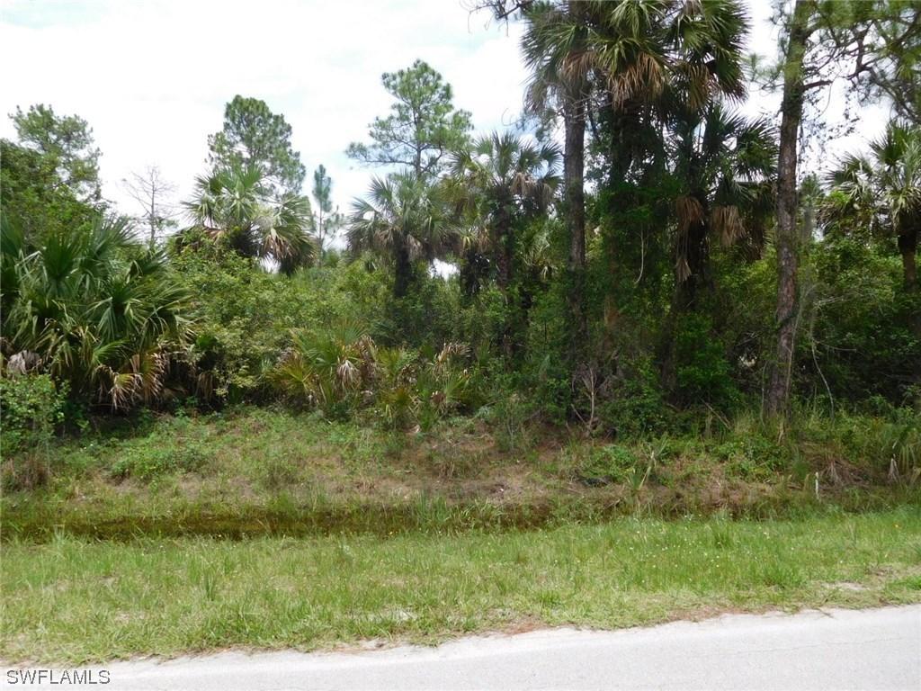 4th Ne Ave., Naples, FL 34120