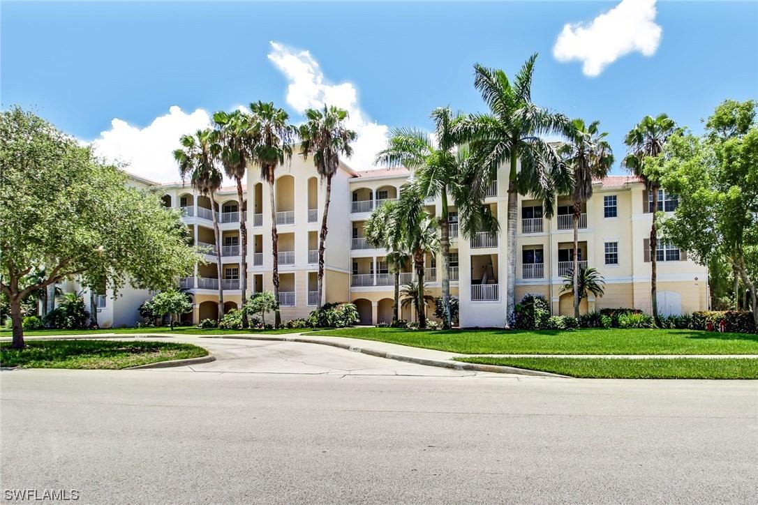 4834 Hampshire Ct. #103, Naples, FL 34112