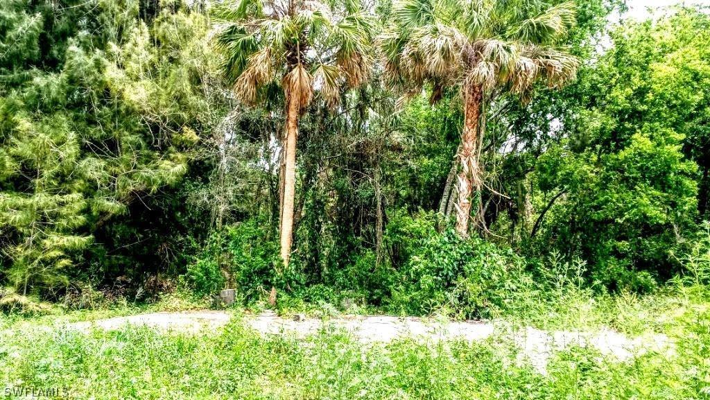 1070 Red Barn Rd., Moore Haven, FL 33471