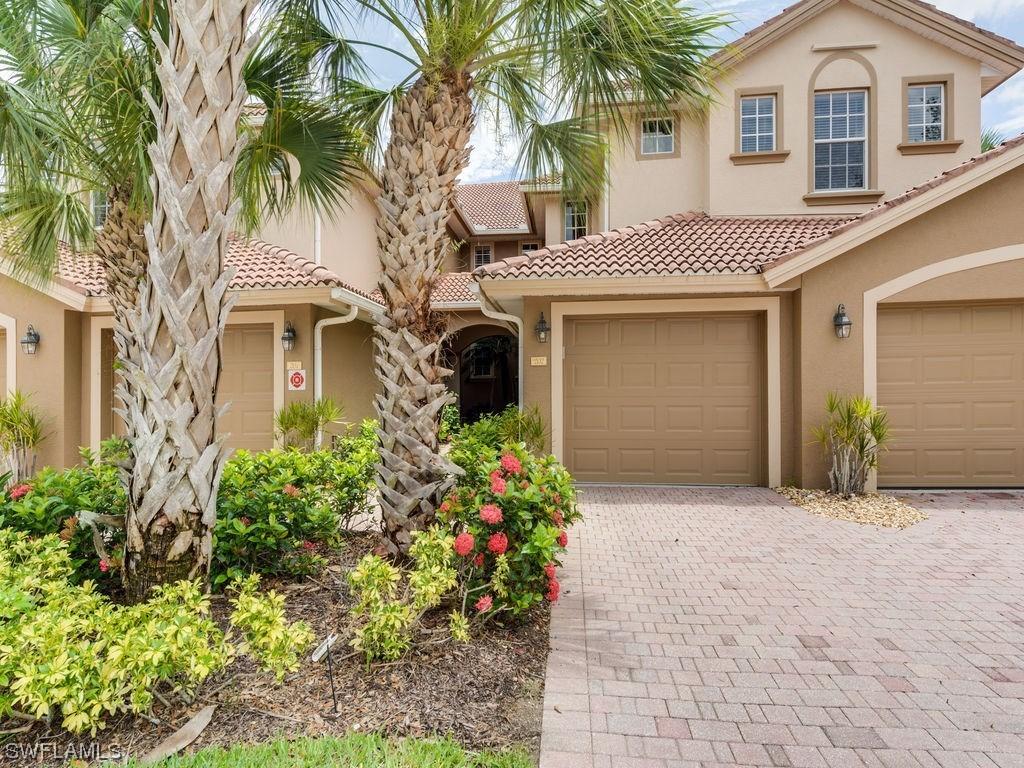 6858 Ascot Dr. #4-202, Naples, FL 34113