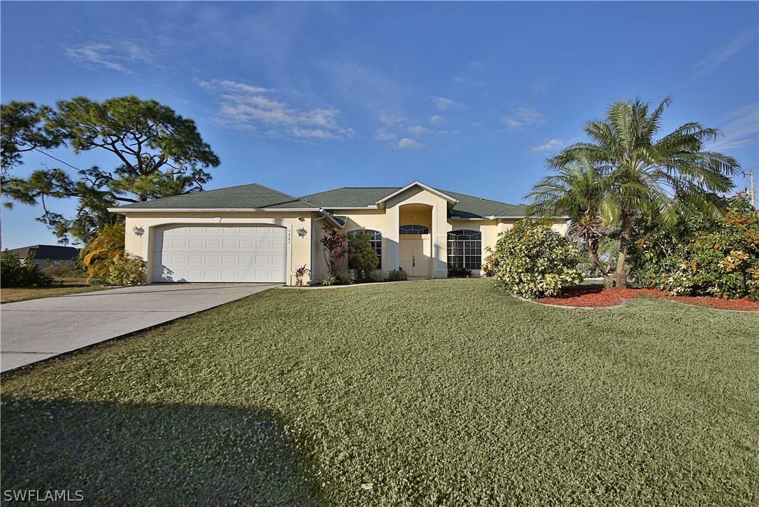 1721 SW Trafalgar Pkwy., Cape Coral, FL 33991