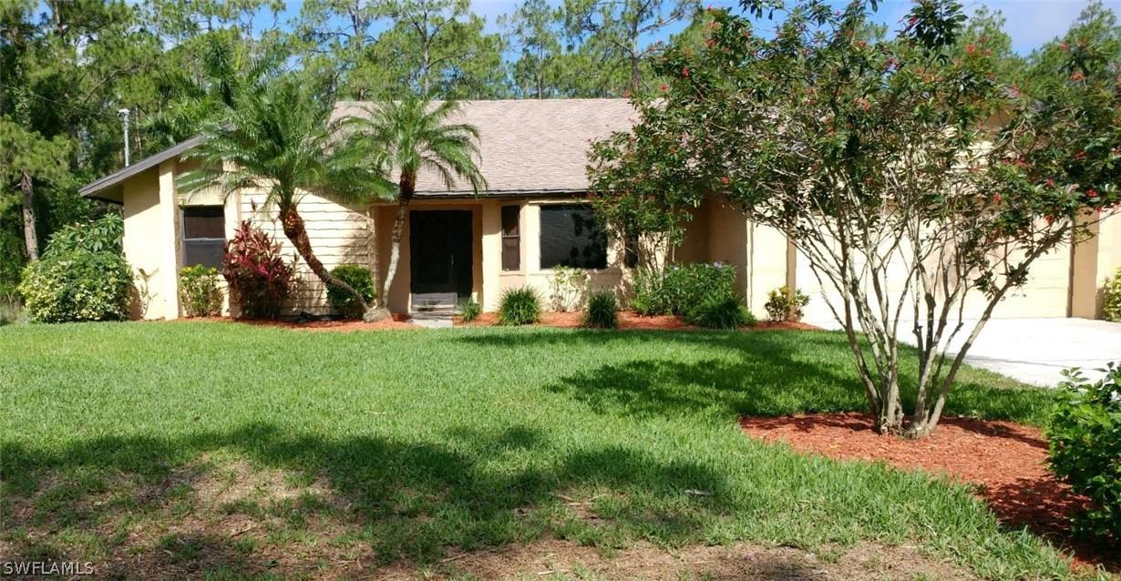 1107 Thompson Ave., Lehigh Acres, FL 33972