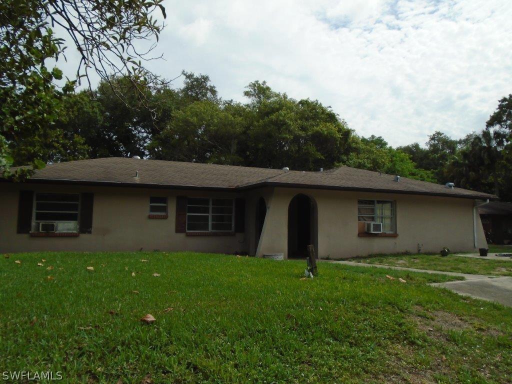 1880 Florrie Ct., North Fort Myers, FL 33917