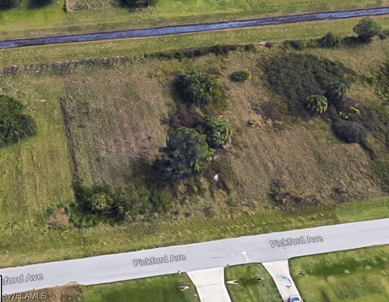 431 Pickford Ave., Lehigh Acres, FL 33974