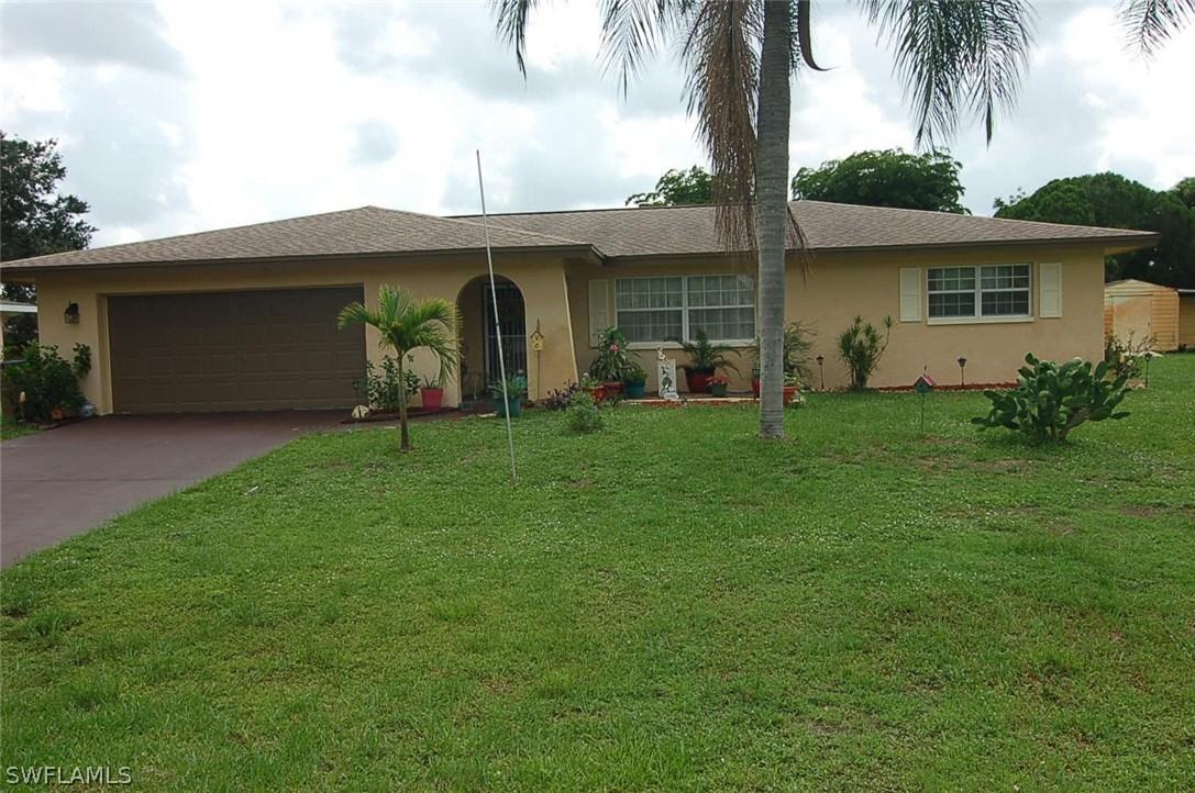 204 Lowry Ave., Lehigh Acres, FL 33936