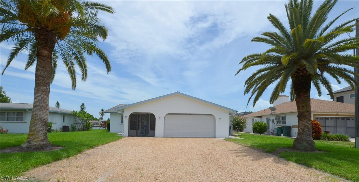 156 Pago Pago Dr., Naples, FL 34113