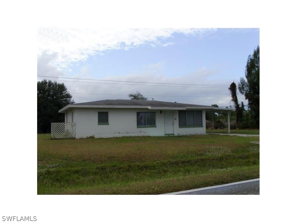 205 Delaware Rd., Lehigh Acres, FL 33936