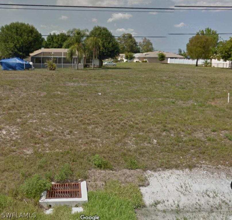 117 SW 13th Ter., Cape Coral, FL 33991