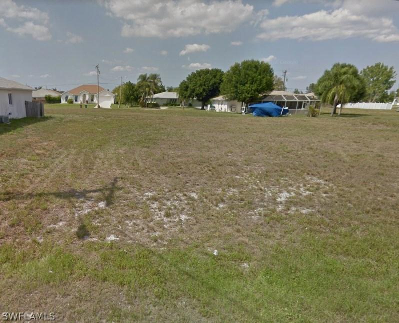 121 SW 13th Ter., Cape Coral, FL 33991