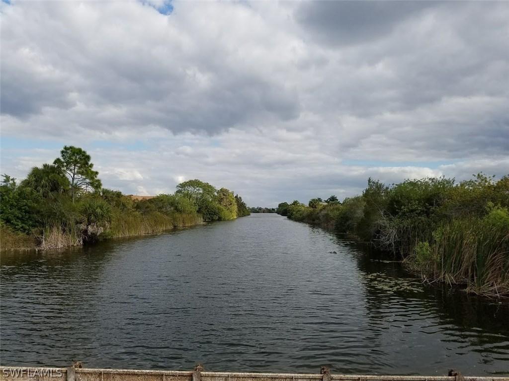 1504 NW 17th Ter., Cape Coral, FL 33993