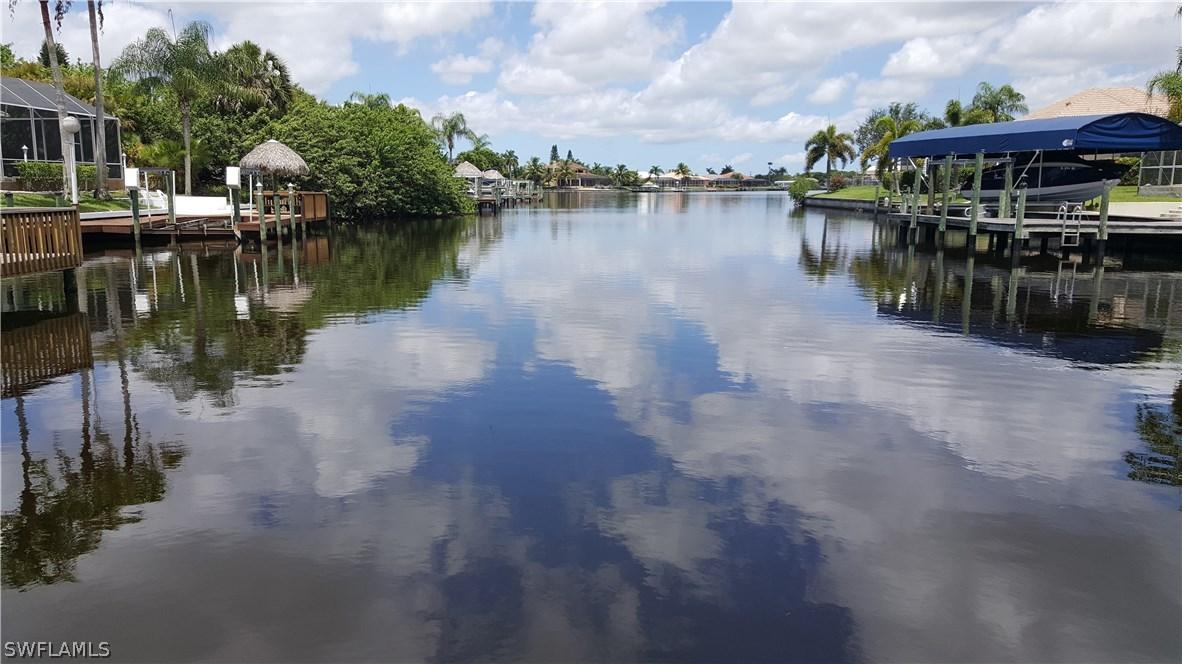 1942 SE 21st Ct., Cape Coral, FL 33990