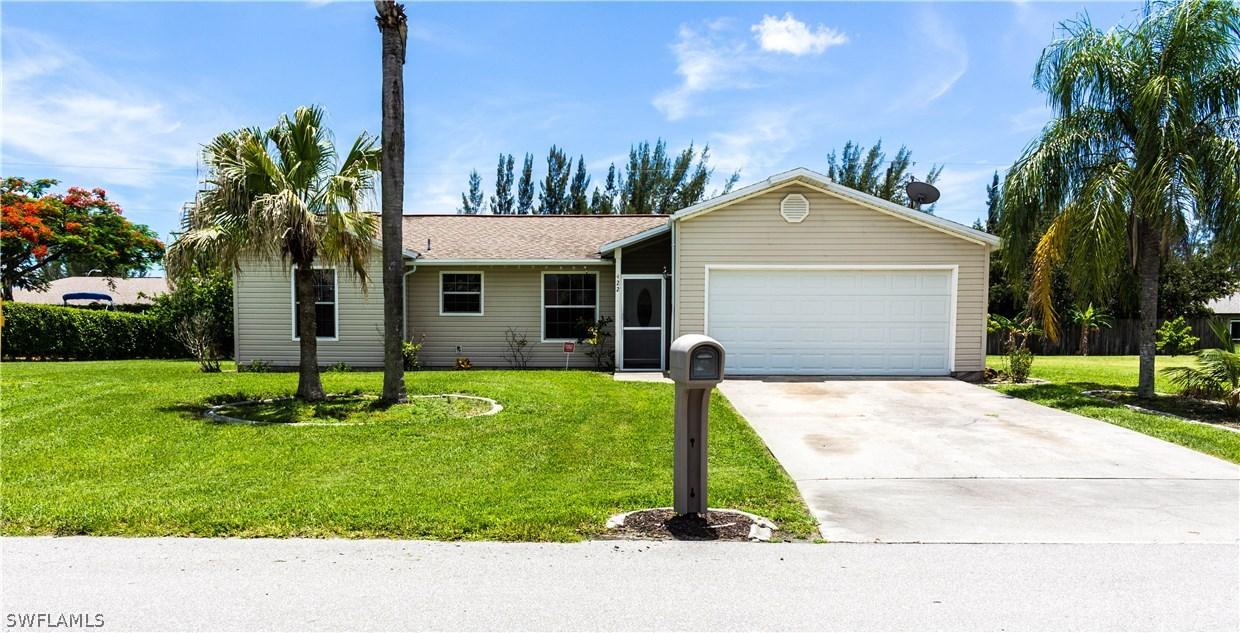 422 SE 13th St., Cape Coral, FL 33990