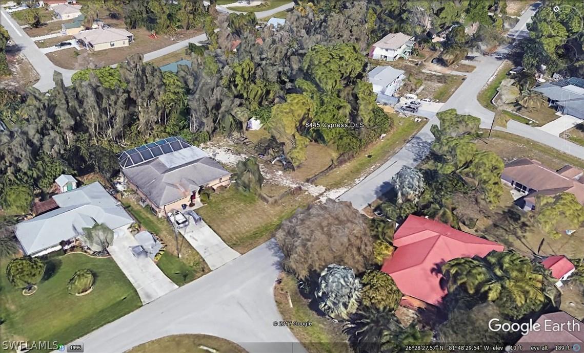 8445 Cypress Dr., Fort Myers, FL 33967