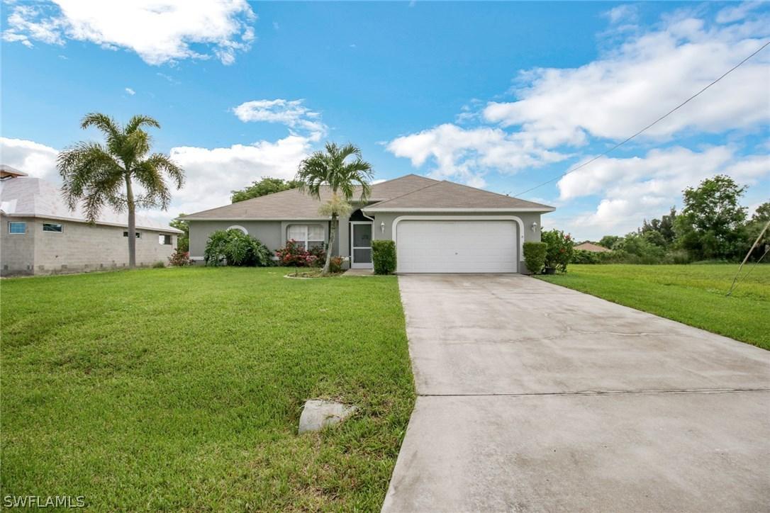 607 SW 8th Ct., Cape Coral, FL 33991