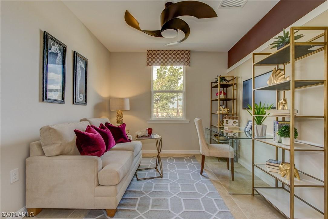 14533 Edgewater Cir., Naples, FL 34114