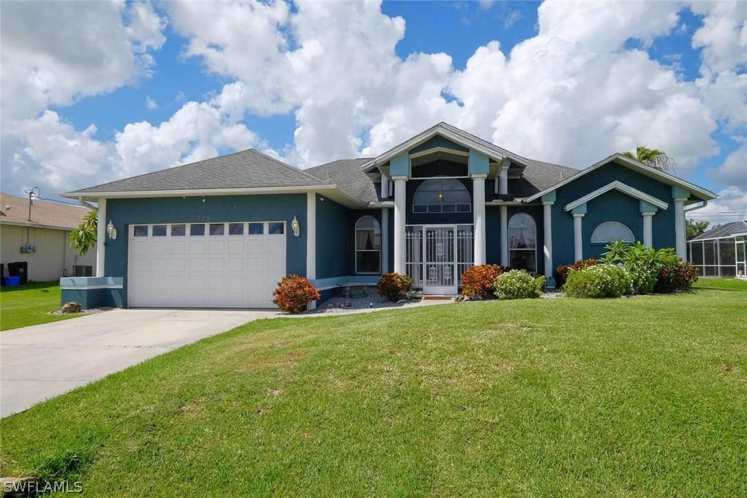 206 SW 11th Ter., Cape Coral, FL 33991