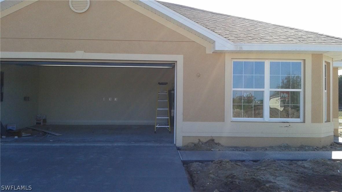 189 Townsend Ct., Lehigh Acres, FL 33972