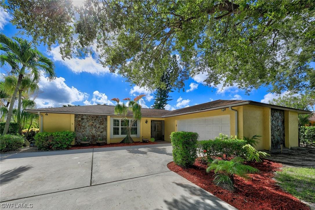 241 Dent Dr., Naples, FL 34112