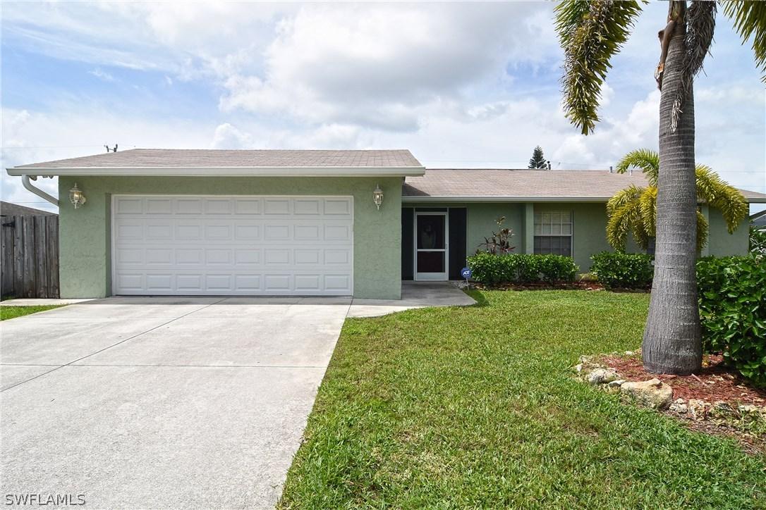 1010 SE 27th Ter., Cape Coral, FL 33904