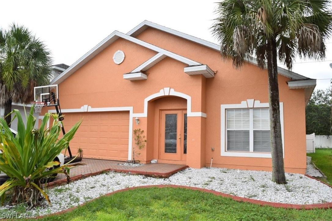 8162 Silver Birch Way, Lehigh Acres, FL 33971