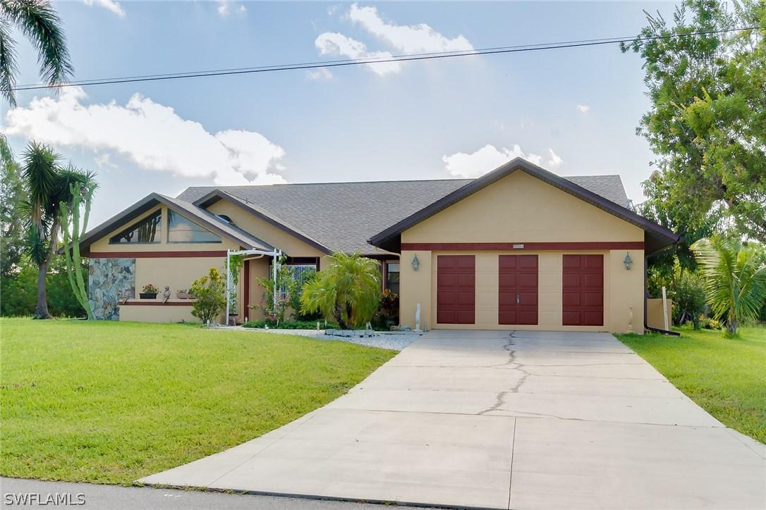 1025 SW 11th Ct., Cape Coral, FL 33991