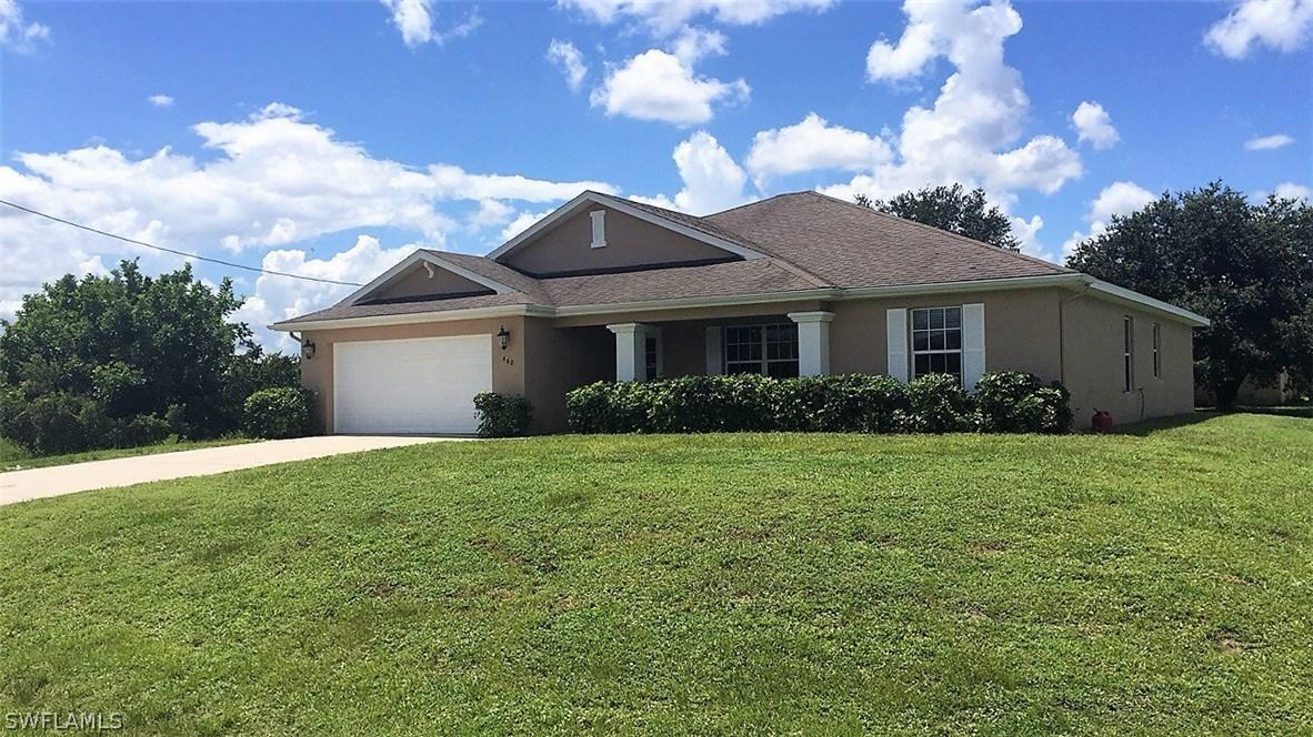 460 Rayford St., Lehigh Acres, FL 33974