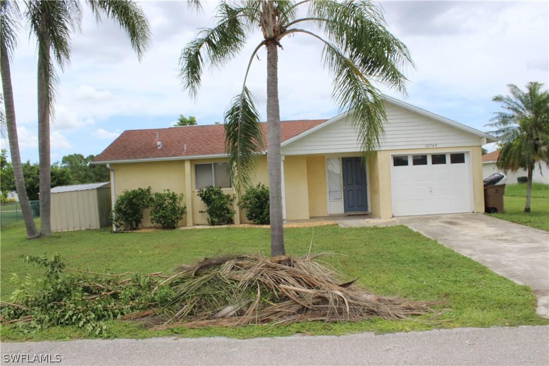 10746 Lemontree Ct., Lehigh Acres, FL 33936