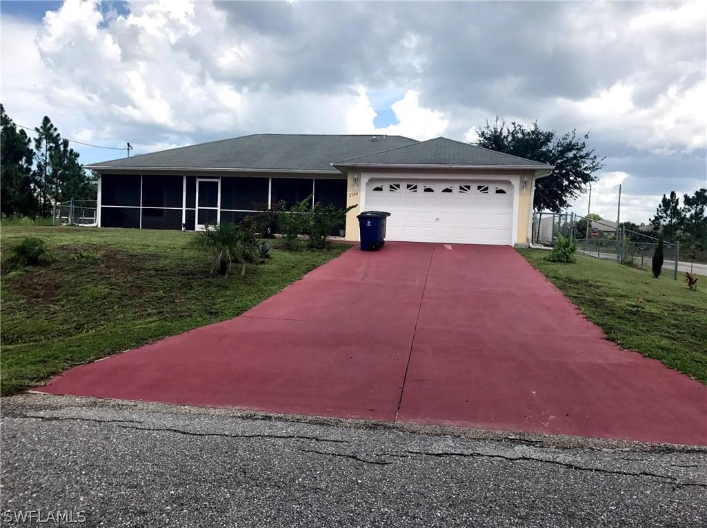 2704 Ann Ave., Lehigh Acres, FL 33971