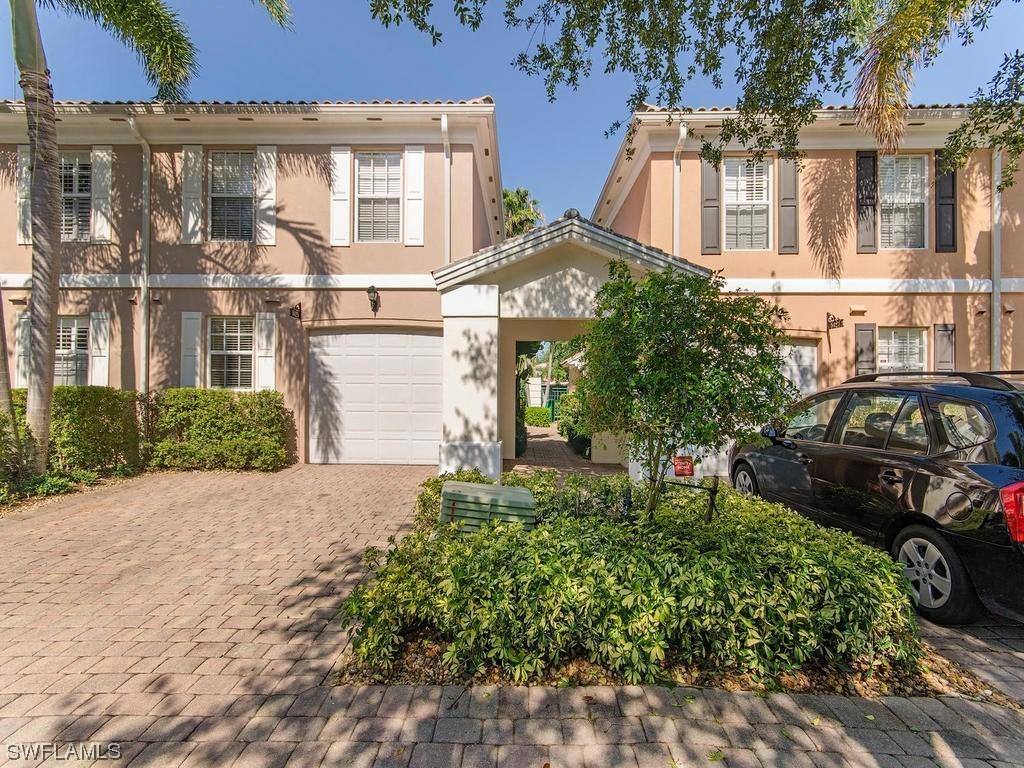 5425 Cove Cir., Naples, FL 34119