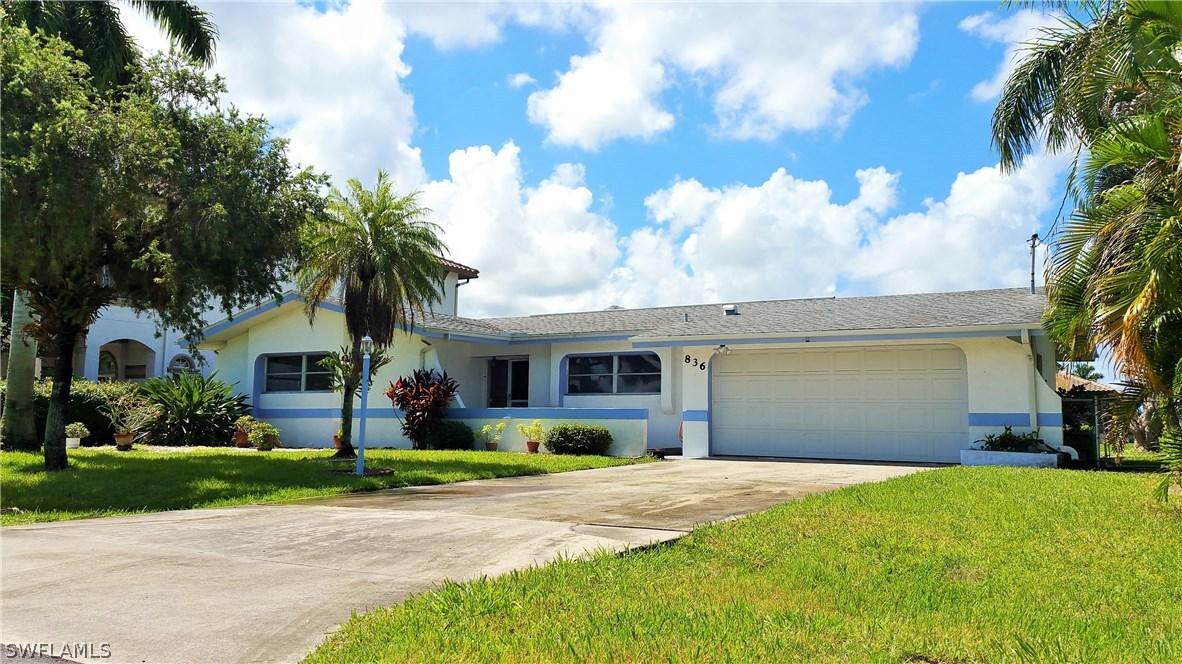 836 Miramar Ct., Cape Coral, FL 33904