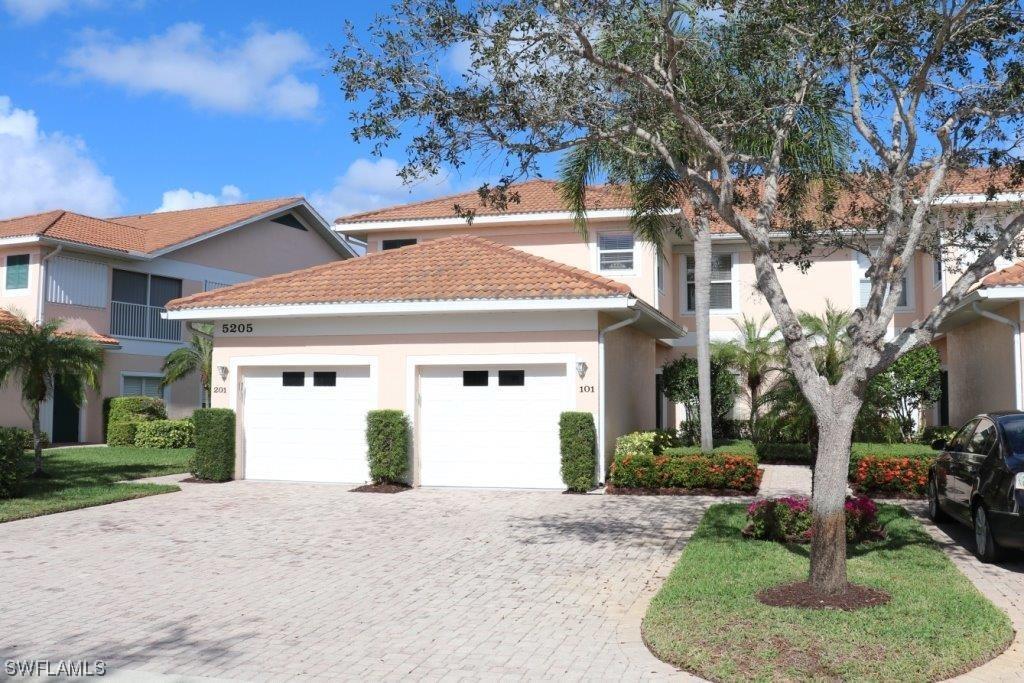 5205 Birmingham Dr. #201, Naples, FL 34110