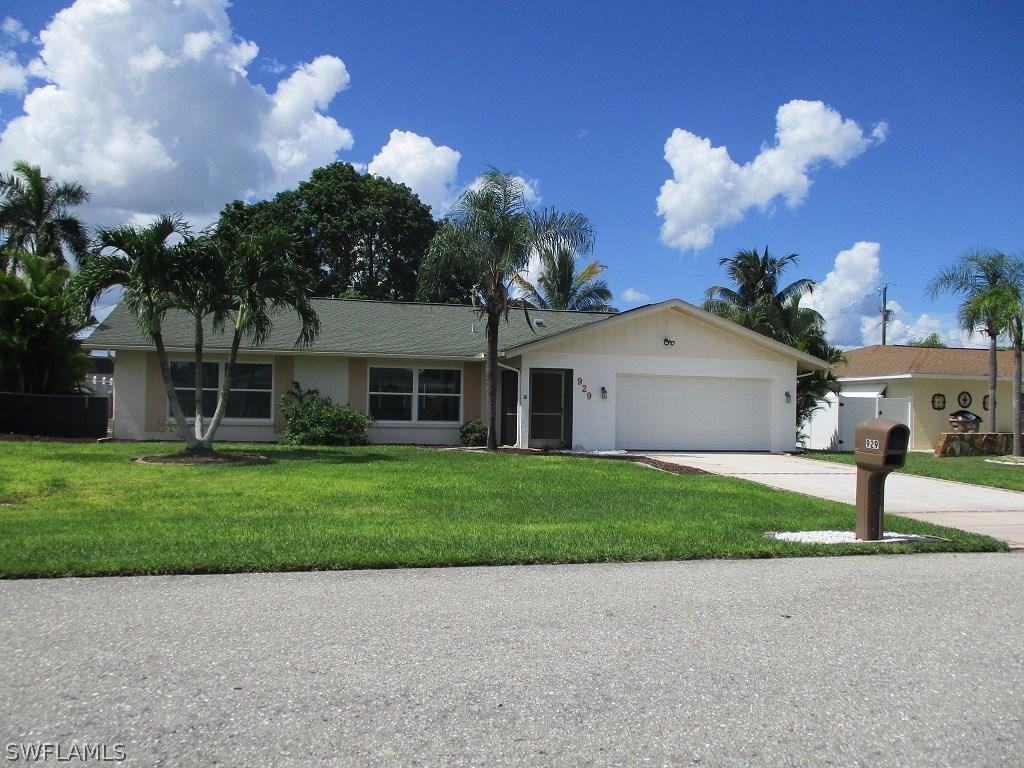 929 SE 27th Ter., Cape Coral, FL 33904