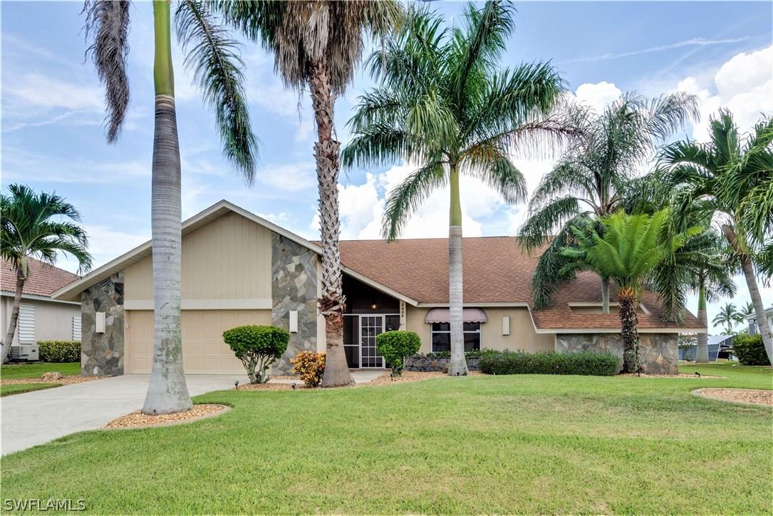 5204 SW 24th Pl., Cape Coral, FL 33914