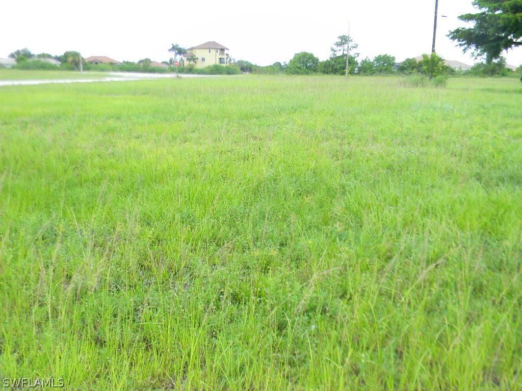 1802 NW 8th Pl., Cape Coral, FL 33993