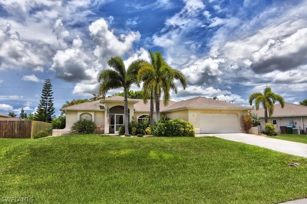427 SE 13th Ter., Cape Coral, FL 33990