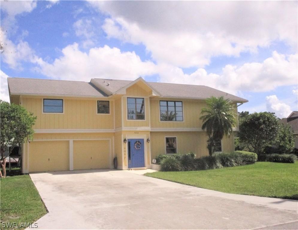5236 Starfish Ave., Naples, FL 34103